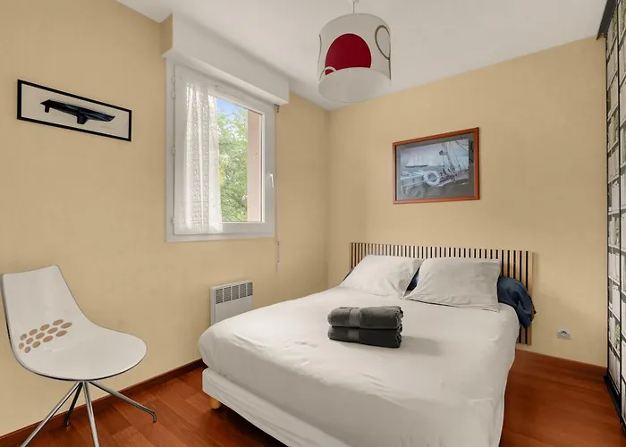 Le Jardin Des Muses - T3 Climatise Avec Terrasse, Piscine Et Parking Apartman *