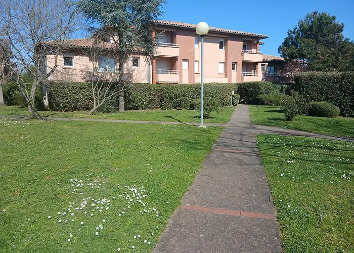 Appartement Le Jardin Des Muses - T3 Climatisé Avec Terrasse, Piscine Et Parking *