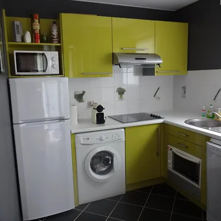 Le Jardin Des Muses Apartment
